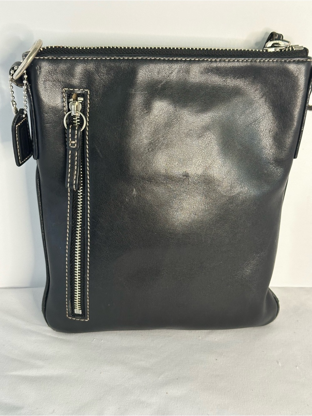 Coach Hampton Vintage Black Leather Crossbody with Front Buckle Pocket - Picture 2 of 9